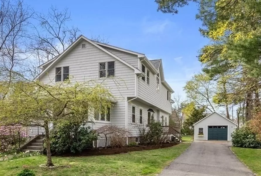 21 Lake Rd, Wayland, MA 01778