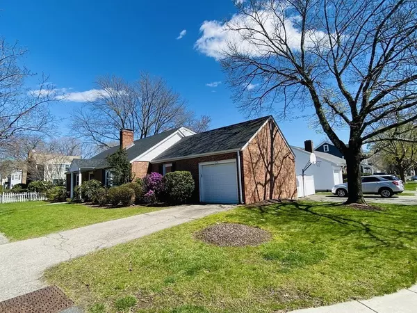 Belmont, MA 02478,32 Hoitt Road