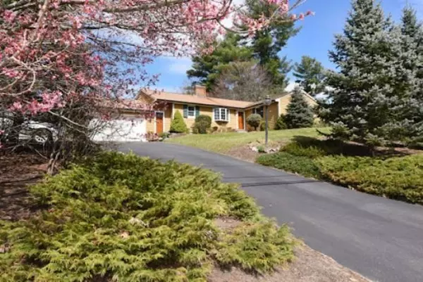 Dover, MA 02030,90 Dedham Street