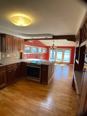 Waltham, MA 02453,64 Potter Road