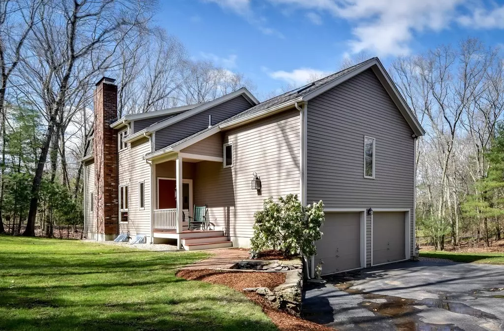 Sherborn, MA 01770,40 Whitney St