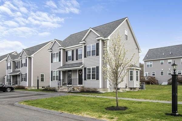 1 Caroline Way #1, Tyngsborough, MA 01879