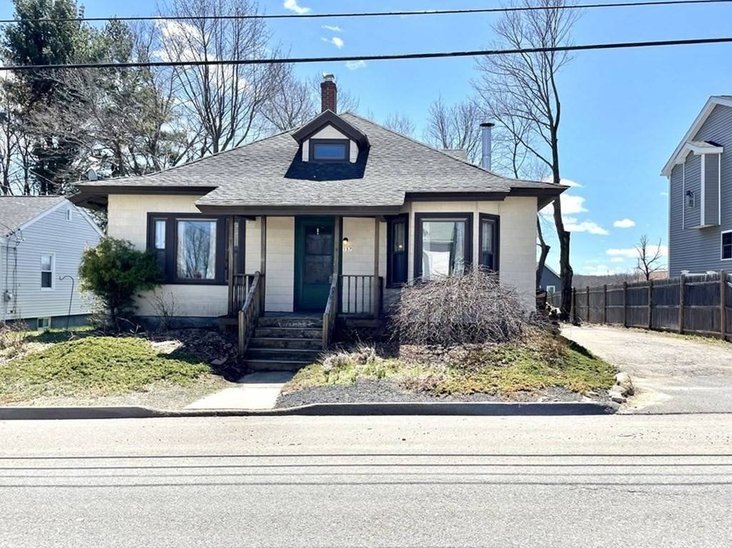 157 Apricot St, Worcester, MA 01603