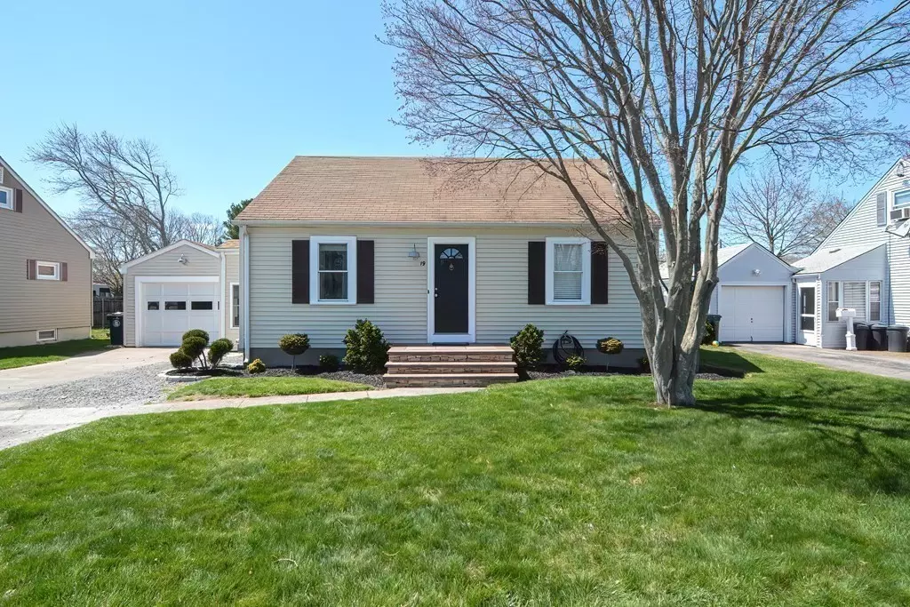 Swansea, MA 02777,19 Prairie Ave