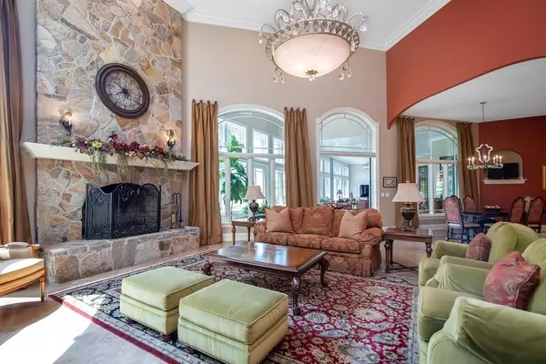 Southwick, MA 01077,111 Coes Hill Rd