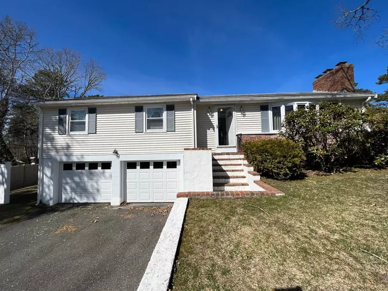 3 Raintree, Dennis, MA 02639