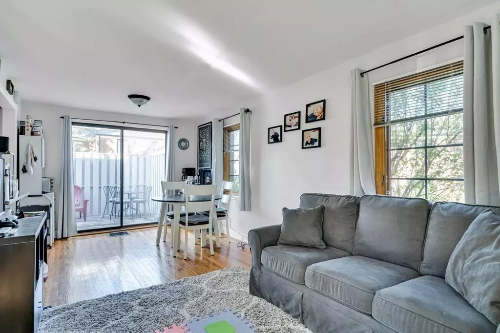 Watertown, MA 02472,16 Pierce Rd #16