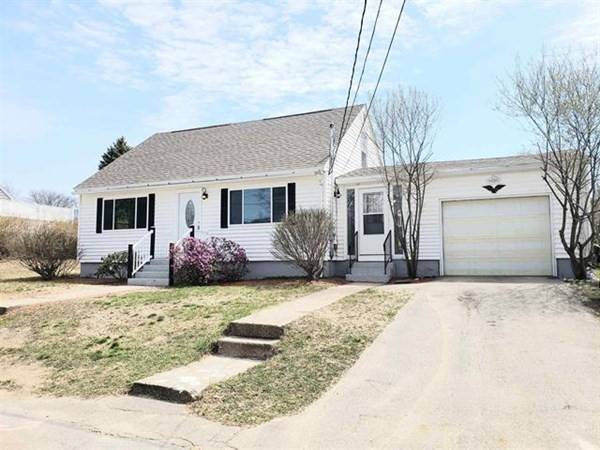 28 St. Joseph's Dr, Nashua, NH 03060