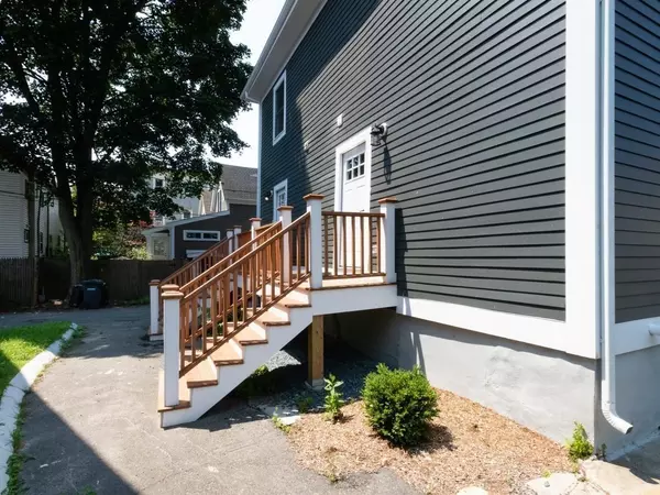 Cambridge, MA 02140,50 Washburn Ave #50