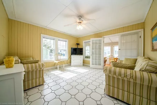 Wareham, MA 02571,6 Trinity Lane