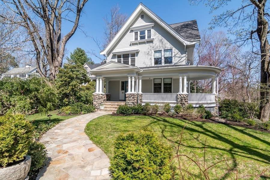 23 Chestnut St, Wellesley, MA 02481