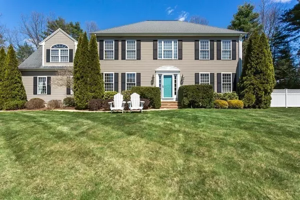 4 Griffin Road, Franklin, MA 02038