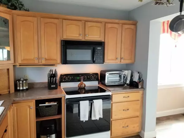 Wareham, MA 02571,2743 Cranberry Hwy #13A