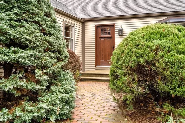 Brimfield, MA 01010,76 Marsh Hill Road