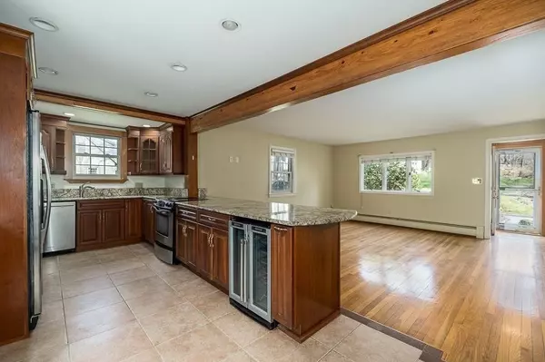 Gloucester, MA 01930,28 Englewood Road