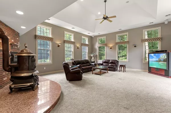 Millville, MA 01529,160 Thayer St