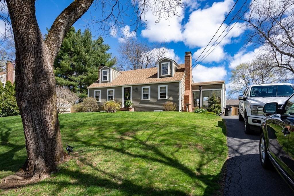 Ipswich, MA 01938,11 Masconomet Rd