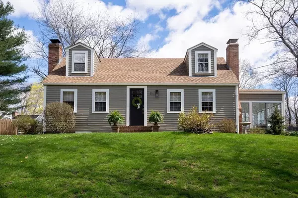 11 Masconomet Rd, Ipswich, MA 01938