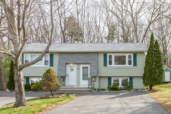 22 Derryfield Road #R, Derry, NH 03038