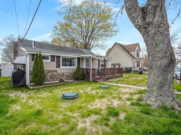 Swansea, MA 02777,36 Laurel Avenue