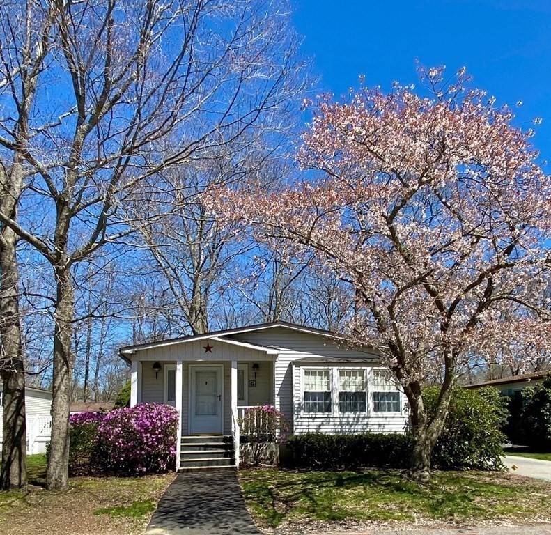 Rockland, MA 02370,6 Baywood Street