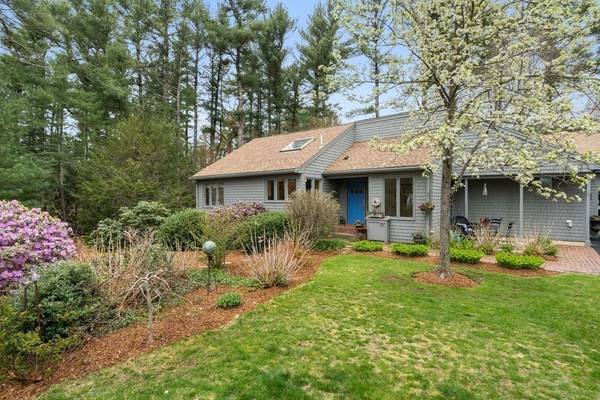 11 Trout Farm Ln, Duxbury, MA 02332