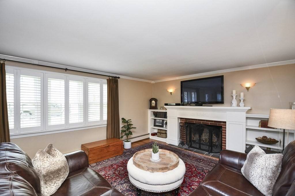 Shrewsbury, MA 01545,35 Knollwood Dr