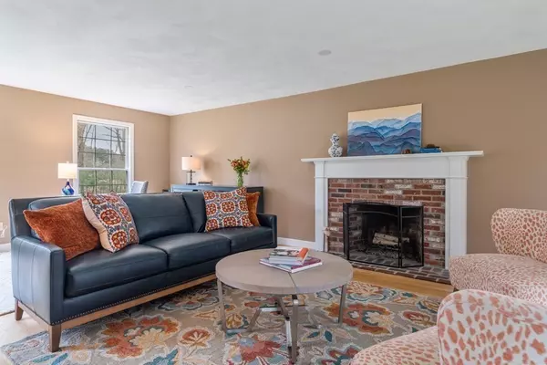 Sherborn, MA 01770,51 Parks Dr