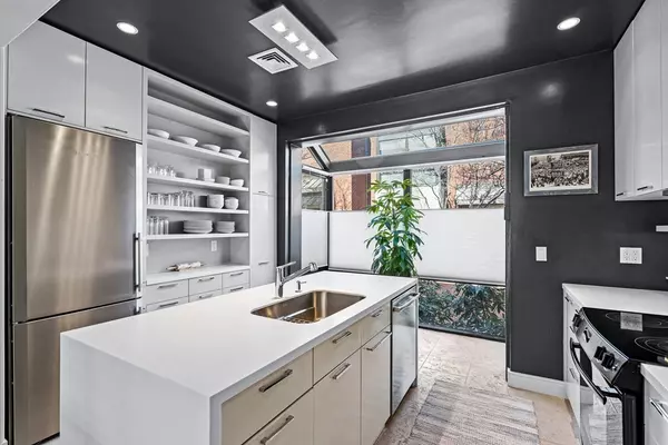 Boston, MA 02129,37 Shipway Pl #37