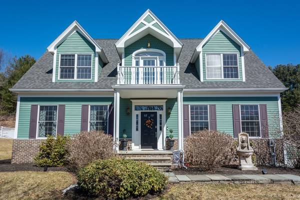 3 Hillside Ter, Ware, MA 01082