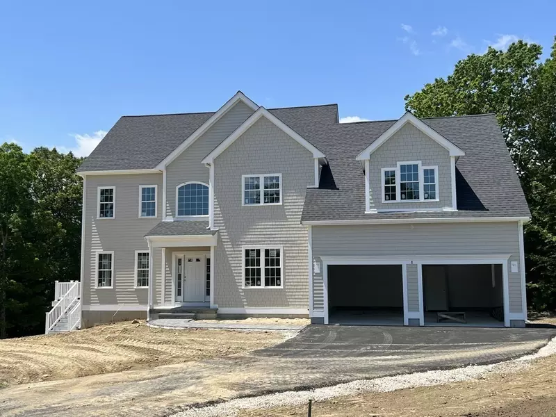 8 Fox Point Trail, Grafton, MA 01519