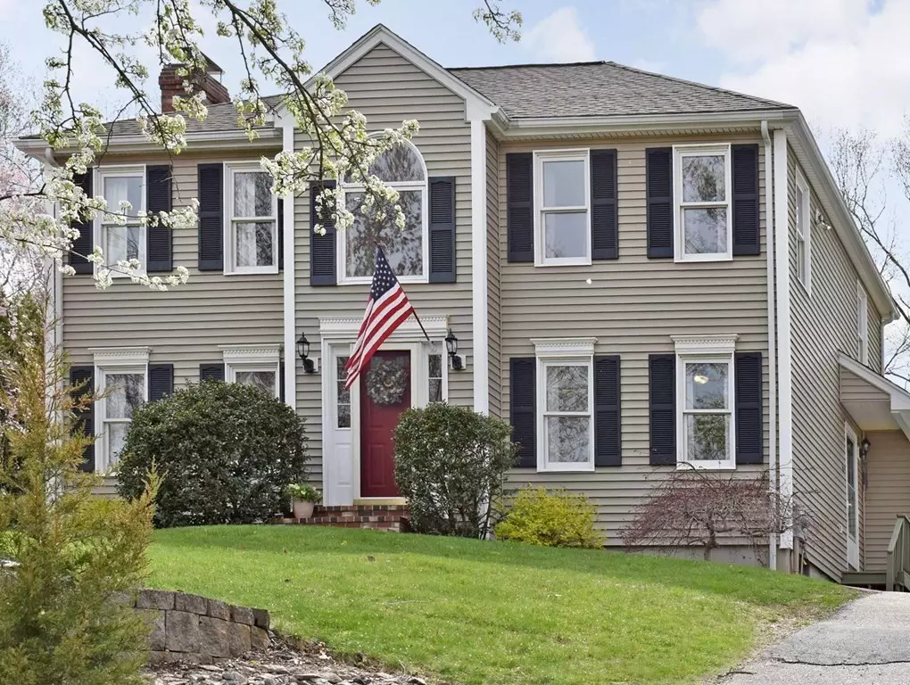 North Attleboro, MA 02760,83 Laurelwood Dr