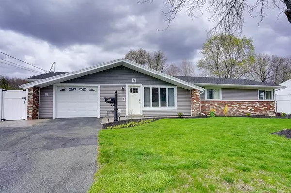 16 Bradford Rd, Hudson, MA 01749