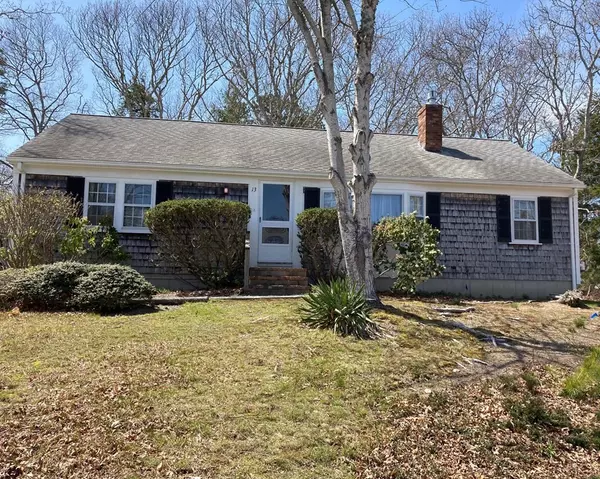 13 Mooring Lane, Dennis, MA 02638