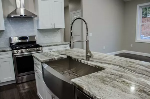 Southwick, MA 01077,36 Mort Vining Rd