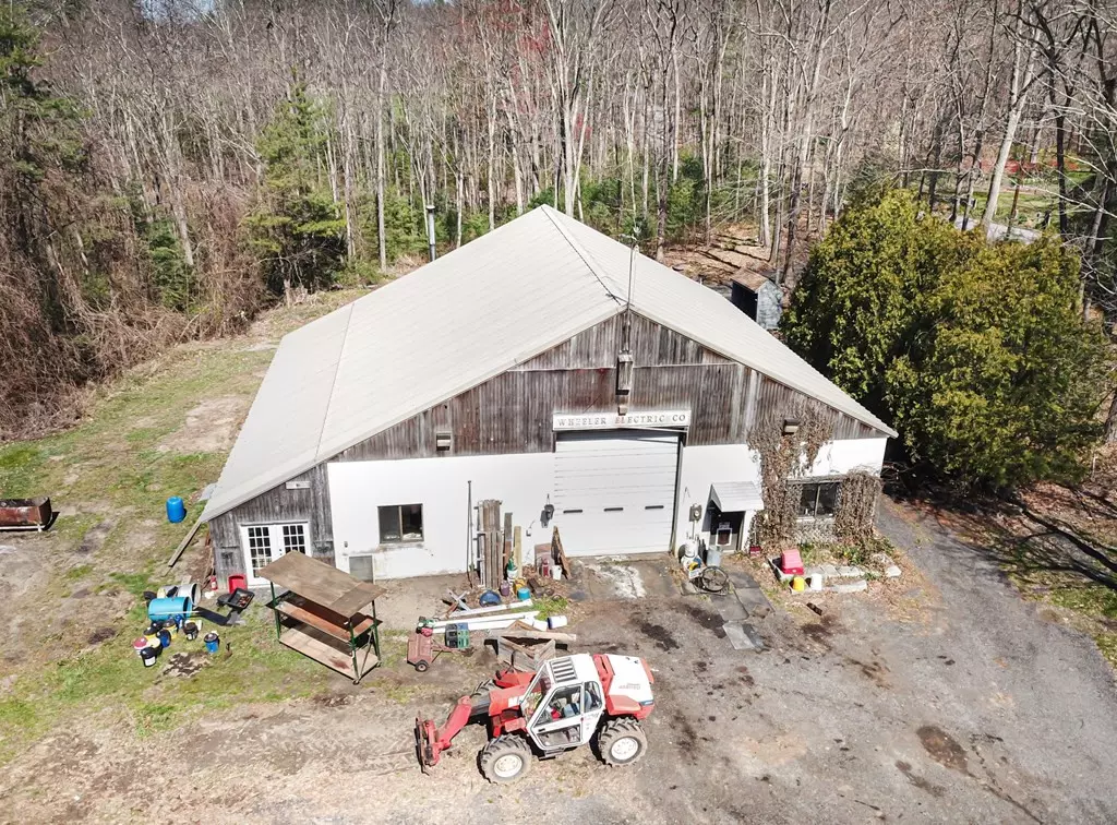 Berlin, MA 01503,37 Summer