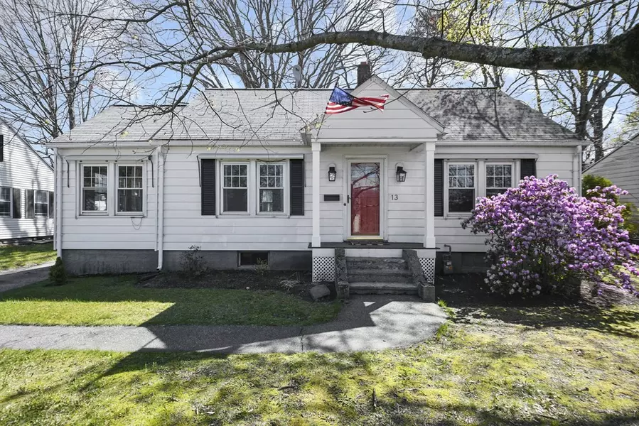 13 Pinehurst Avenue, Auburn, MA 01501