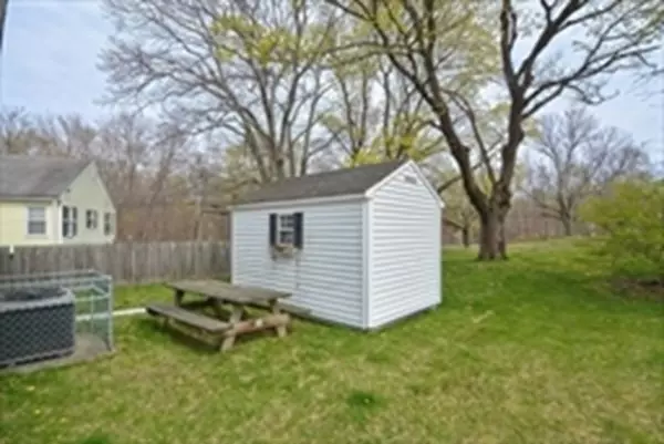 Franklin, MA 02038,12 Washington St