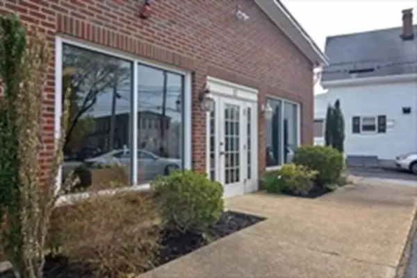 Franklin, MA 02038,12 Washington St