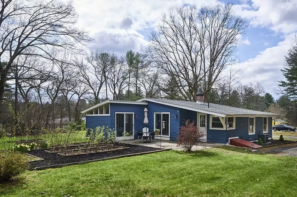 Southampton, MA 01073,84 Line St