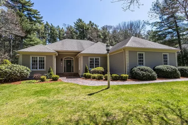 15 Victoria Lane, Falmouth, MA 02536
