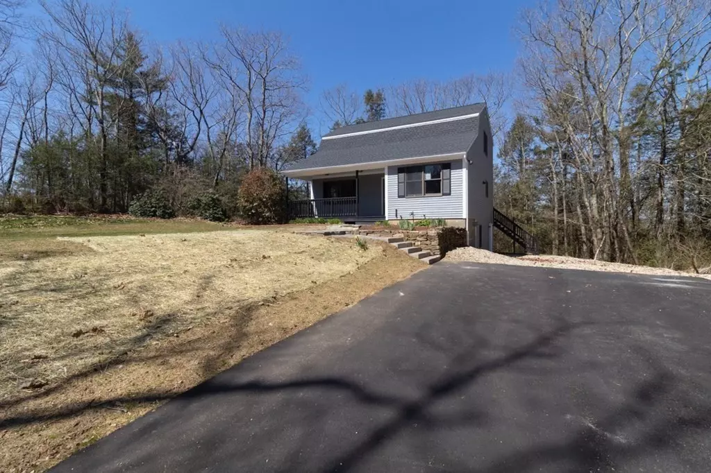 Brookfield, MA 01506,57 Molasses Hill Road
