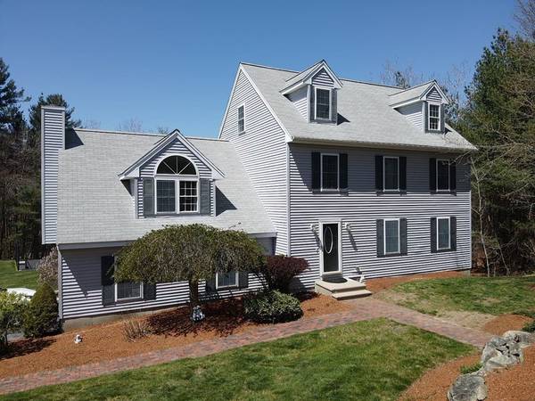 10 Violet Ln, Tyngsborough, MA 01879