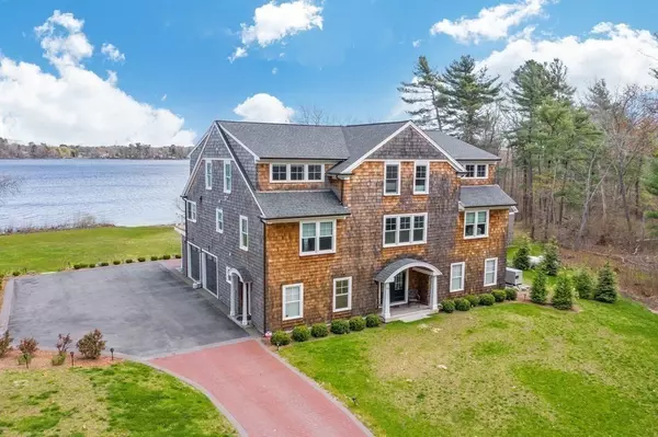 300 Black Mallard Road, Bridgewater, MA 02324