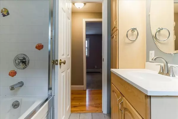 Lowell, MA 01850,216 Methuen