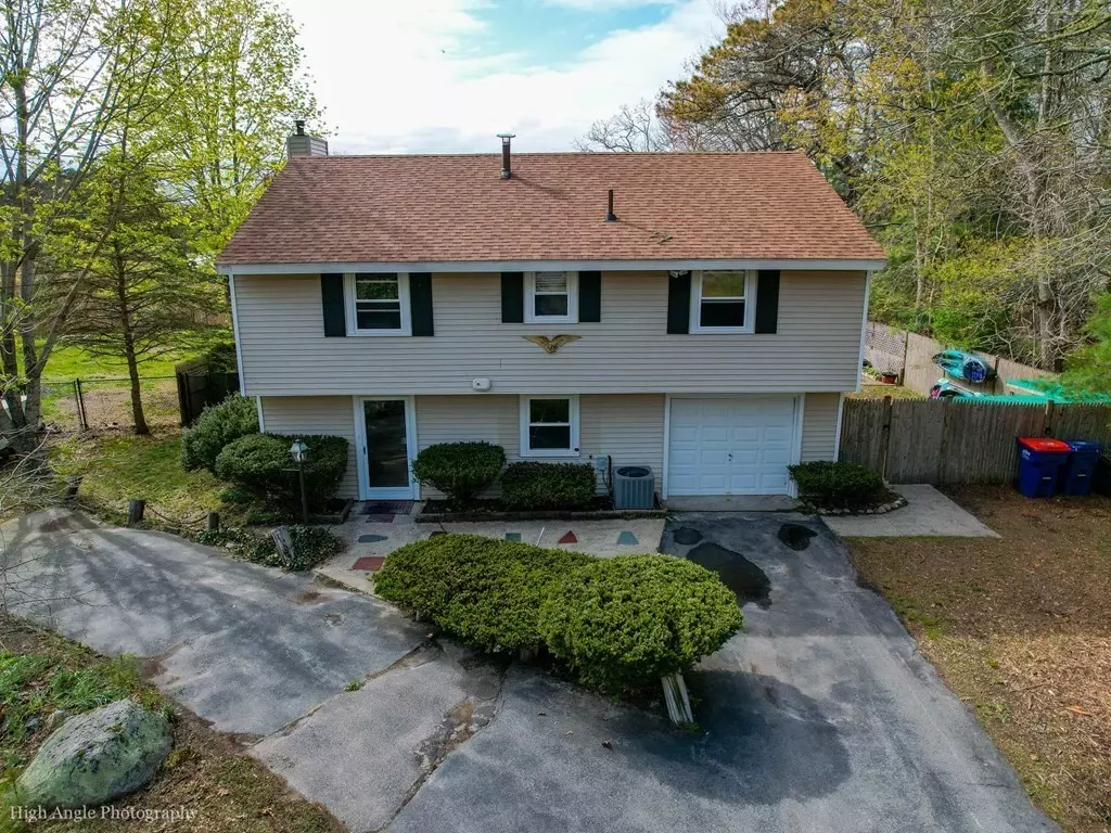 Wareham, MA 02571,13 Linwood Ave