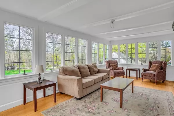 Windham, NH 03087,134 Range Rd