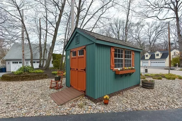 Webster, MA 01570,1 Wakefield Ave