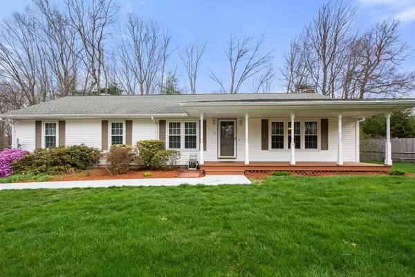 18 Slipper Hill Ln, Holden, MA 01520