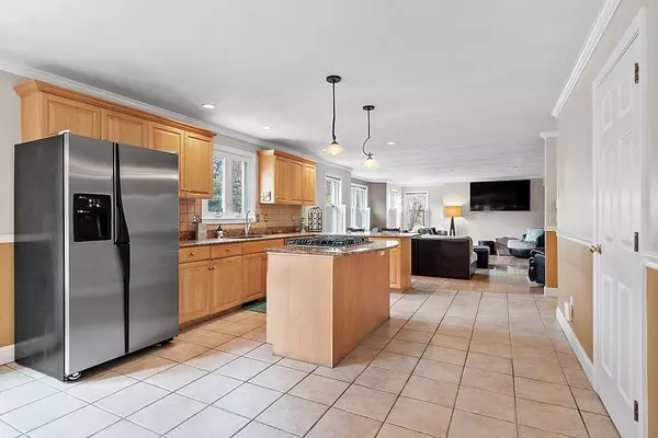 Nashua, NH 03062,11 Lojko Dr